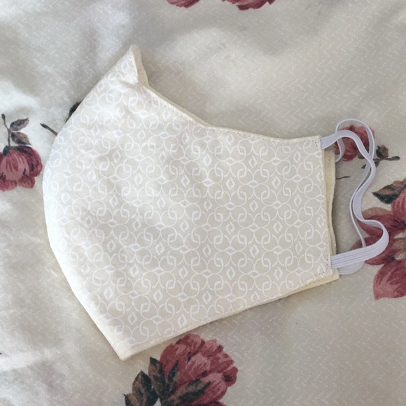 Ivory Filigree leaves, simple pattern face mask - Picture 2 of 6